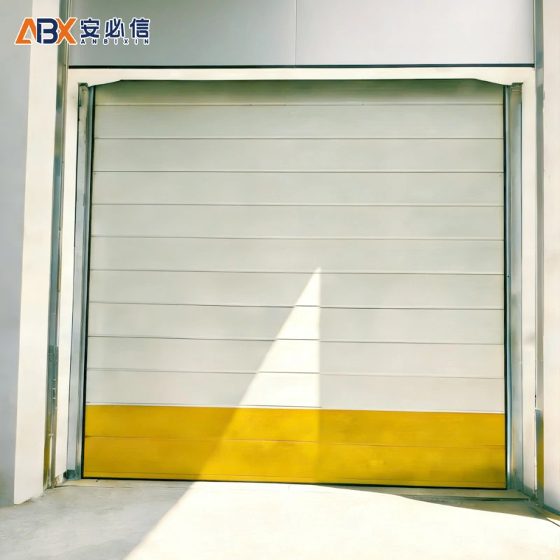 白山分段式滑升门